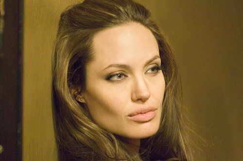 angelina-jolie-wanted[1] - poze angelina jolie