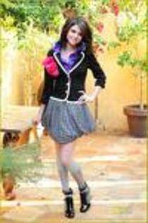 images (10) - Selena Gomez