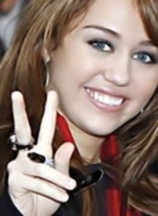 12881521_SNISSIUJI - Album Pentru Toti Fanii Miley Cyrus Si Hannah Montana