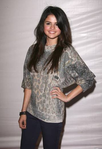 74 - poze selena gomez