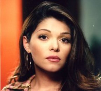 itati_cantoral_220x200