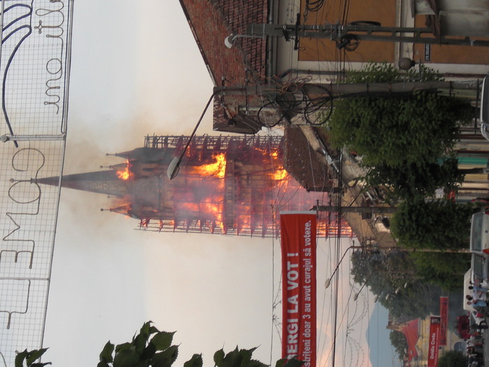 CIMG3340 - biserica arsa