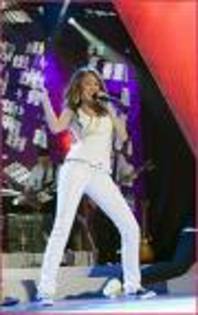 images (1) - Miley Cyrus Live In Concert