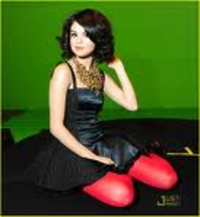 images - Selena Gomez  Naturally