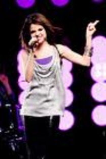 images (16) - Selena Gomez  Falling Down