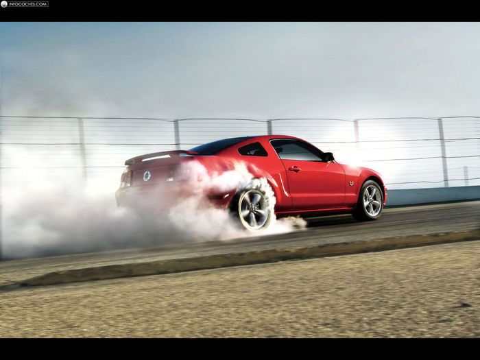 ford_2009-Mustang-004_2[1] - Prototipuri de masini