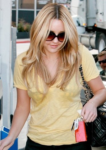 2rnhbly - Amanda Bynes