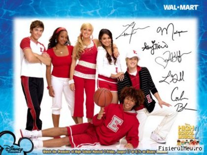 50U4HG8KQ6KC - High School Musical 3 Wallpaper