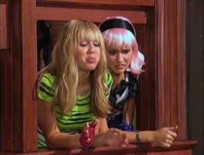 BJSSLPVDHDVSWZWGFGD - Lola Din Hannah Montana