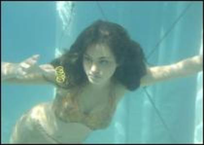 mermaid cleo; ati vazut episodul - h2o