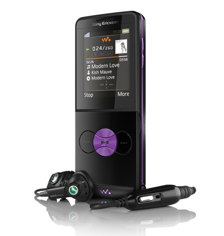 sony-ericsson-w350-01 - 9 poze Billy Ray Cyrus