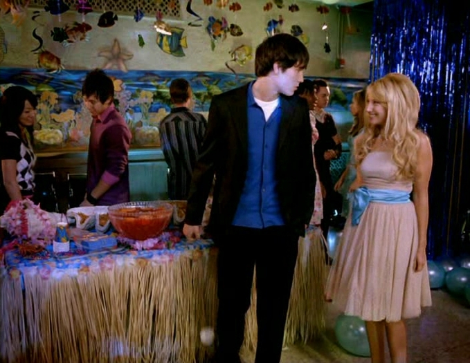 cea mai mare fana ashley tisdale