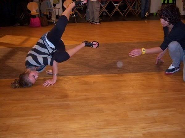 Emily BREAK DANCE