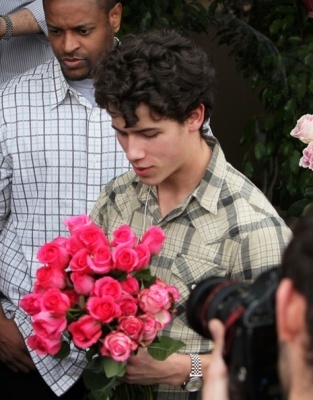 10544740_YAETJTMLM - Cateva pozitzseee