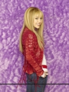 12390426_SLXQWVBTM - Hannah Montana PhotoShoot 006