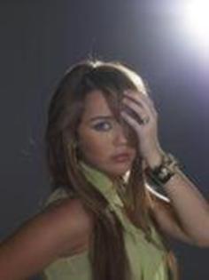 RPRXCEAMCEAFBNYHVCE - Miley Cyrus PhotoShoot 008