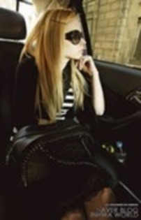 11744225_ANWDNJCNG - Avril Lavigne PhotoShoot 002