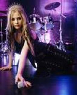 images - Avril Lavigne PhotoShoot 004