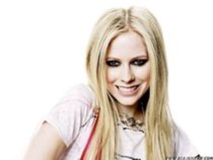 10617469_MTWYRJRTL - Avril Lavigne PhotoShoot 011