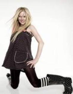 10617232_VBDCRELVT - Avril Lavigne PhotoShoot 014