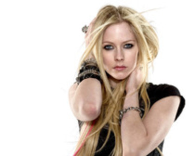 10617636_PMYRADQJG - Avril Lavigne PhotoShoot 016