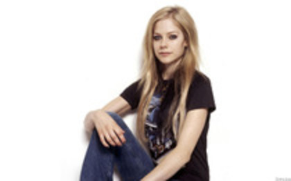 10617601_CVFGINANB - Avril Lavigne PhotoShoot 017