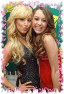 Miley&Ashley - Poze cu Hannah Montana