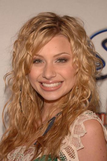 Alyson Michalka - Alyson si Amanda Michalka