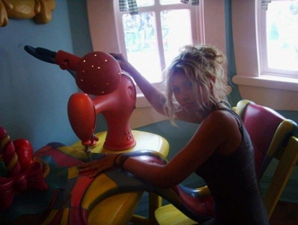 Alyson Michalka - Alyson si Amanda Michalka