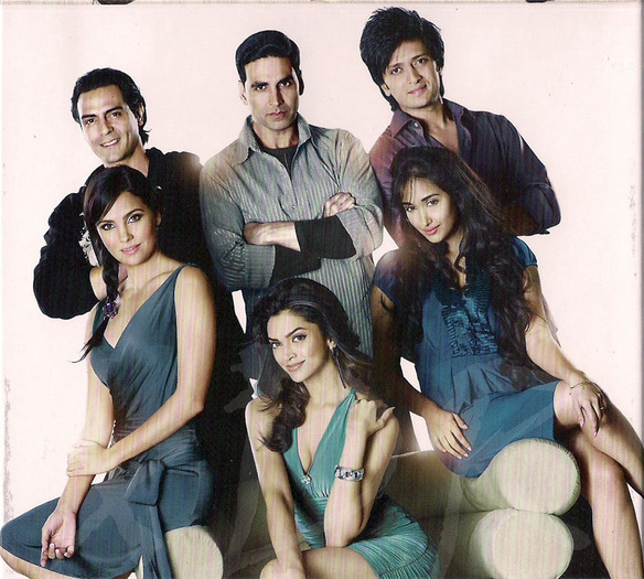 Housefull film in care Arjun va juca cu Lara Dutta,Deepika Padukone,Akshay Kumar si Ritesh Deshmuk.F - Arjun Rampal