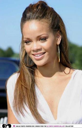 Rihanna_1231024309_0 - rihanna