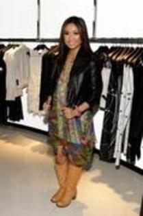 10800291_LZEWTTMZB - Brenda Song