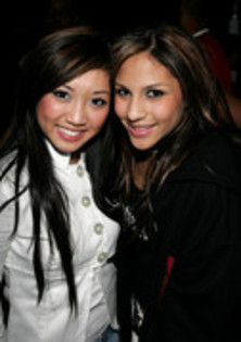 10800526_JTORUIGRT - Brenda Song