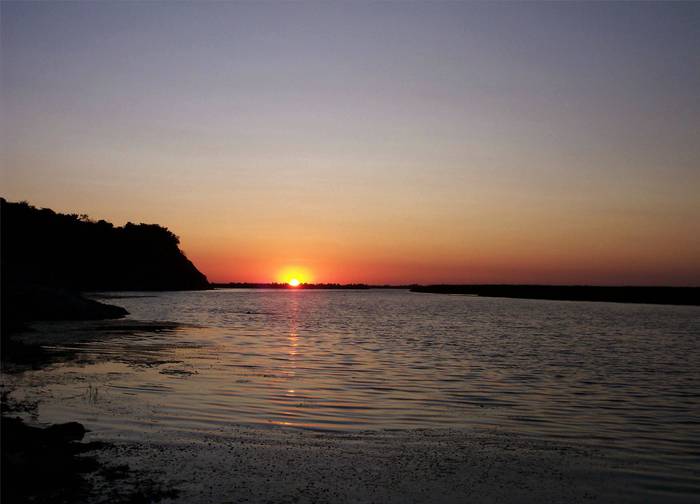 apus de soare - somova delta dunarii foto