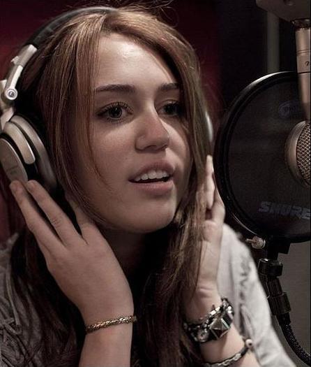 ,a - Miley Cyrus
