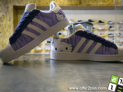 adidasi hello kitty