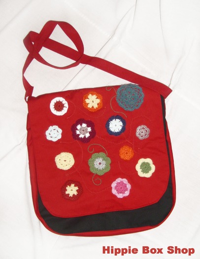 geanta de scoala rosie - ce accesorii as vrea sa am