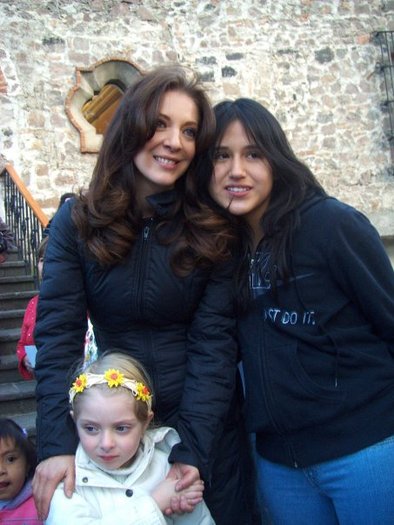 17365_311451387784_832402784_4641361_3141473_n