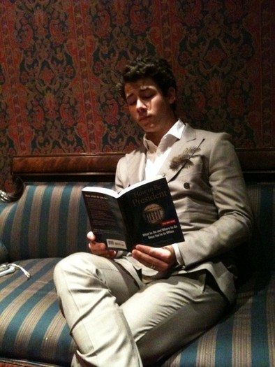 Nick-will-you-study-with-me-nick-jonas-11909948-525-700 - Do your homework Nick