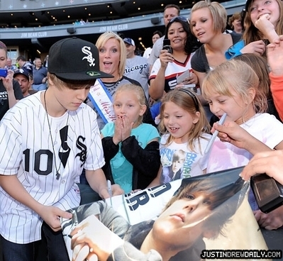  - 0_0 White Sox Game 0_0