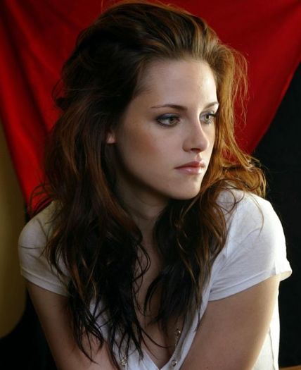 Kristen Stewart - Kristen Stewart vrea sa cucereasca Bollywood-ul