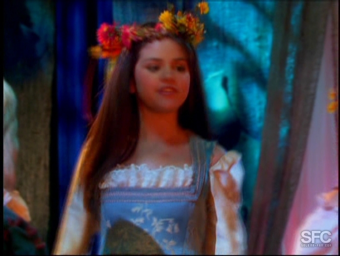 in acelasi episod din reclama - La Disney Channel O Zi Doar Cu Selena Gomez