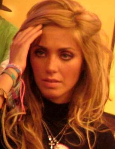 Anah_237__1246396571_0