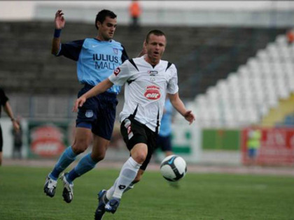 verdes - Fotbal Club Unirea Alba Iulia