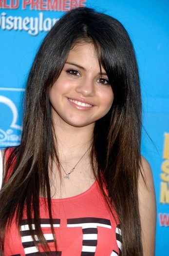 World Premiere Disney Channel High School TVetVrbUeGol - selena gomenz