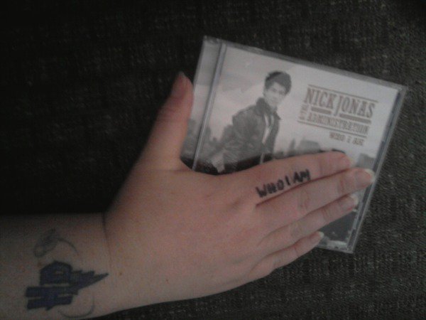 19734_688846484345_38405003_38627219_1612816_n