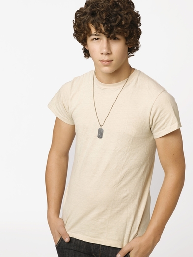 nick-3-nick-jonas-2454468-1024-1367 - Cateva pozitzseee