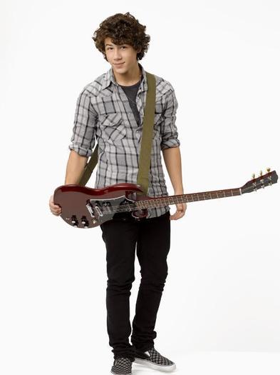 nick-3-nick-jonas-2454474-567-758 - Cateva pozitzseee