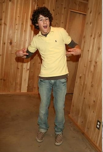 26404_401788598768_595663768_3945774_6580017_n - Cateva pozitzseee