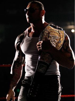 Dave-Batista-Gold-Belt
